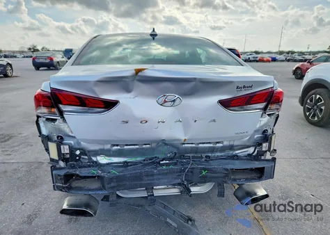 2018 Hyundai Sonata Sport z USA, uszkodzony, nr VIN 5NPE34AF7JH641061
